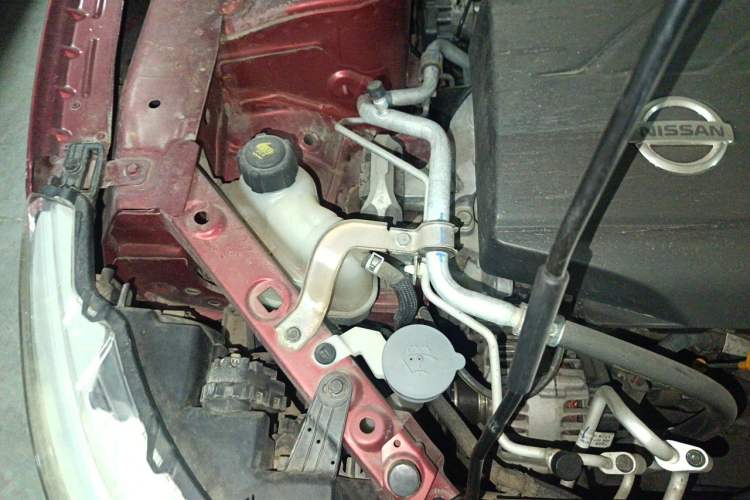 Used Nissan Qashqai 2016 2.0L CVT Luxury Edition Engine Bay Right
