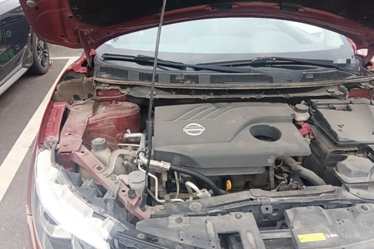 Used Nissan Qashqai 2016 2.0L CVT Luxury Edition Engine Bay Right
