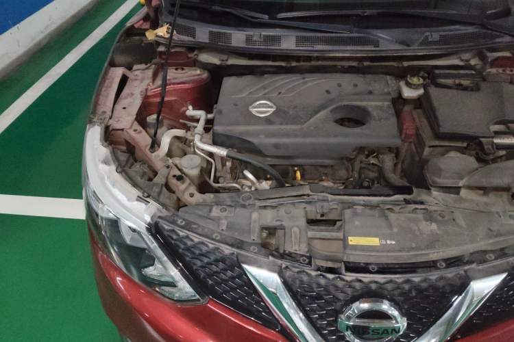 Used Nissan Qashqai 2016 2.0L CVT Luxury Edition Engine Bay Right