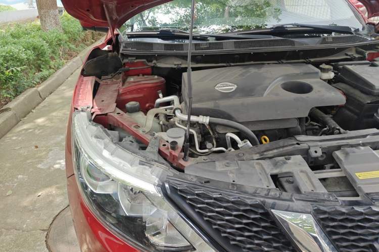 Used Nissan Qashqai 2016 2.0L CVT Luxury Edition Engine Bay Right