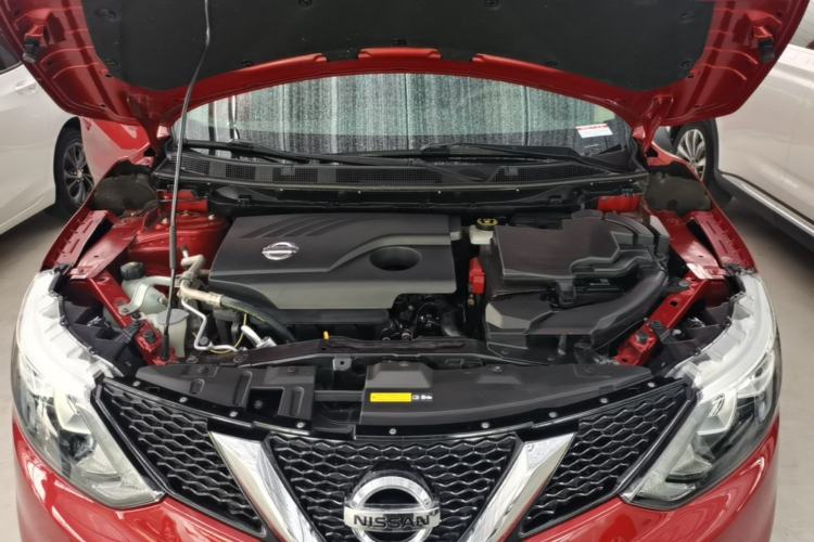 Used Nissan Qashqai 2016 2.0L CVT Elite Edition Engine Bay