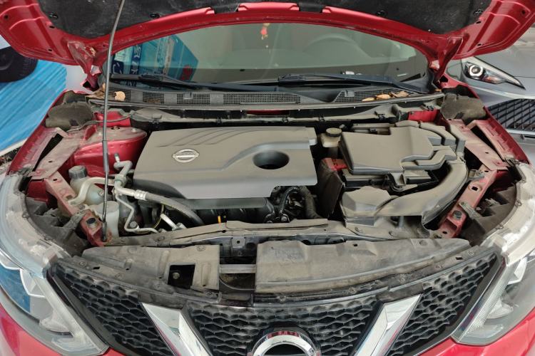 Used Nissan Qashqai 2016 2.0L CVT Elite Edition Engine Bay