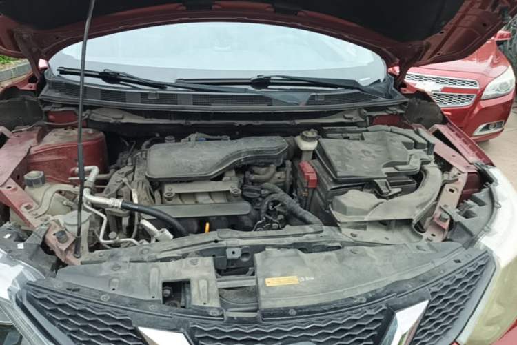Used Nissan Qashqai 2016 2.0L CVT Elite Edition Engine Bay