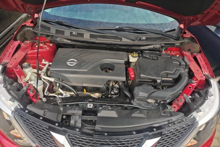 Used Nissan Qashqai 2016 2.0L CVT Elite Edition Engine Bay