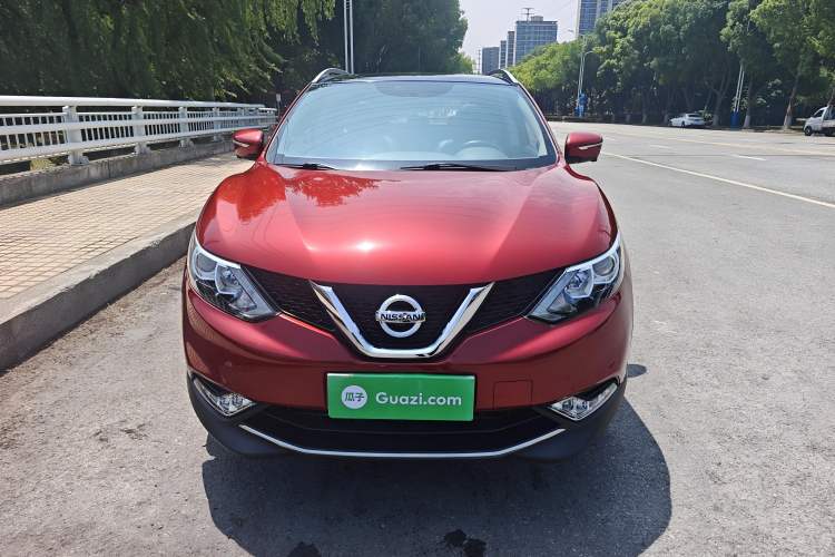 Used Nissan Qashqai 2016 2.0L CVT Deluxe Edition Exterior 1