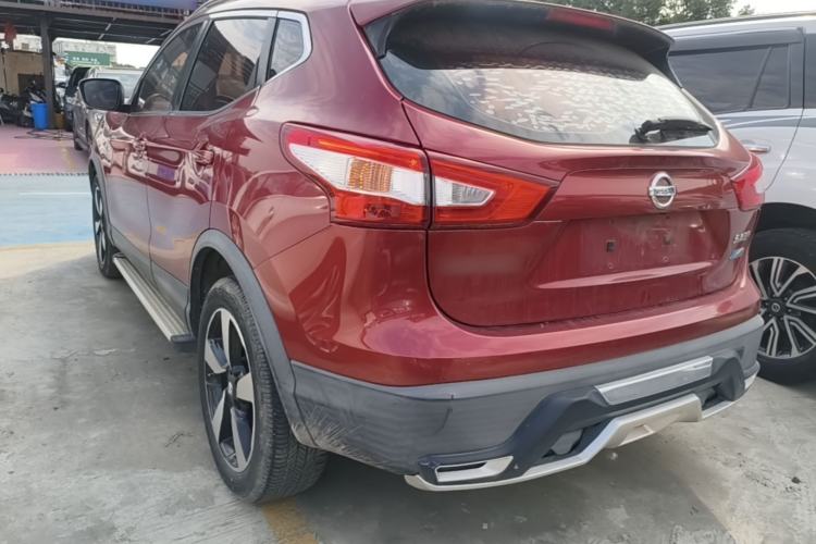 Used Nissan Qashqai 2016 2.0L CVT Luxury Edition Exterior 2