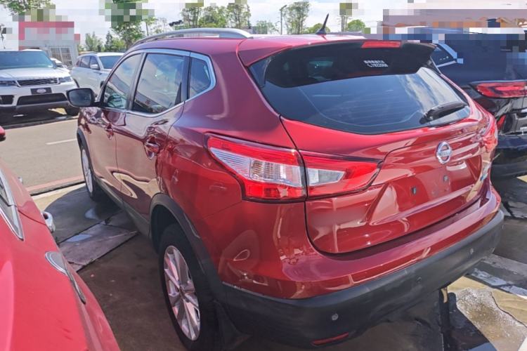Used Nissan Qashqai 2016 2.0L CVT Elite Edition Exterior 2