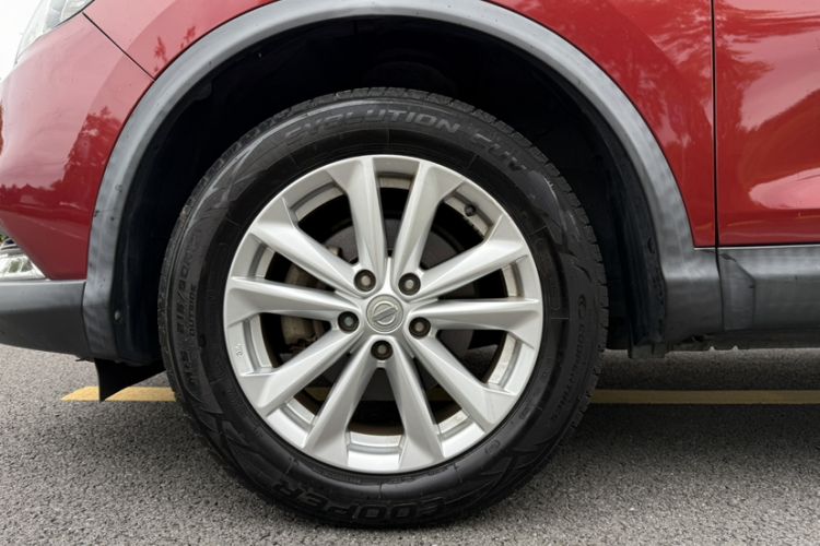 Used Nissan Qashqai 2016 2.0L CVT Elite Edition Exterior 4