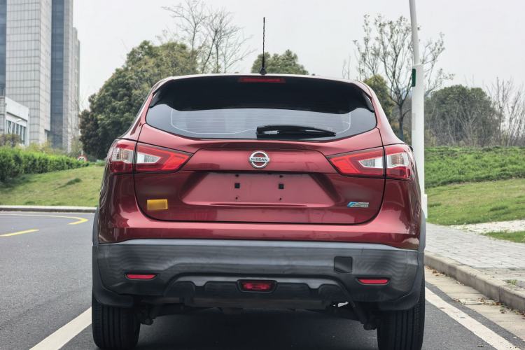 Used Nissan Qashqai 2016 2.0L CVT Elite Edition Exterior 4