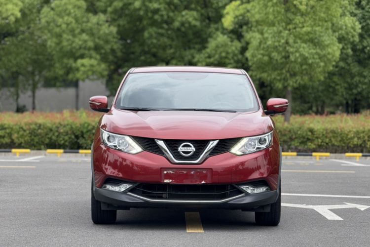 Used Nissan Qashqai 2016 2.0L CVT Elite Edition Exterior 5