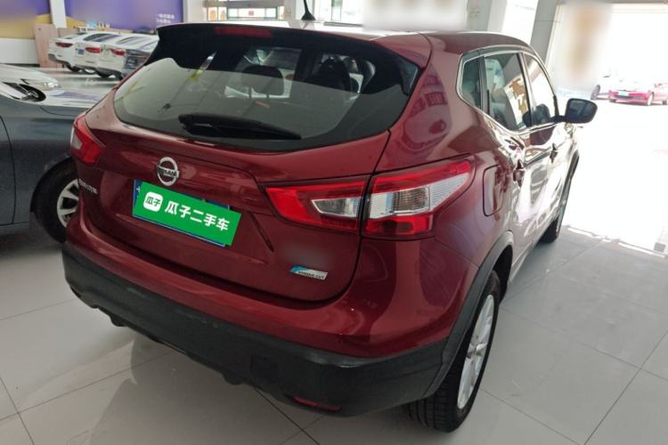 Used Nissan Qashqai 2016 2.0L CVT Elite Edition Exterior 5