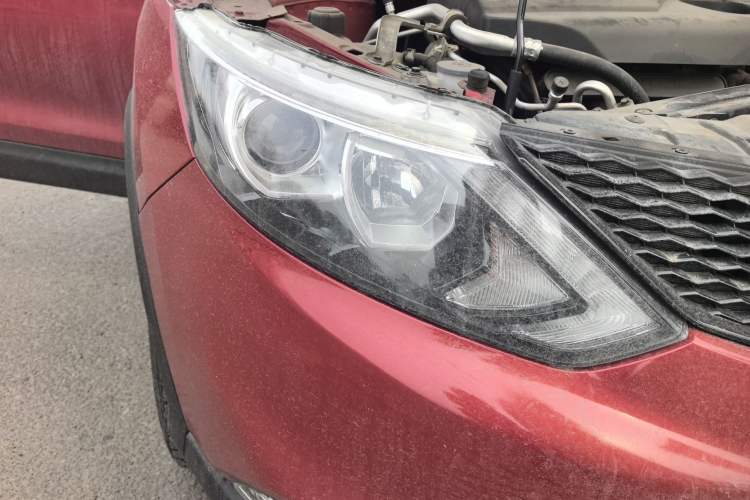 Used Nissan Qashqai 2016 2.0L CVT Elite Edition Exterior 6