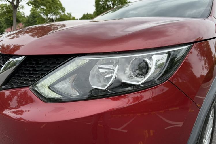 Used Nissan Qashqai 2016 2.0L CVT Elite Edition Exterior 7