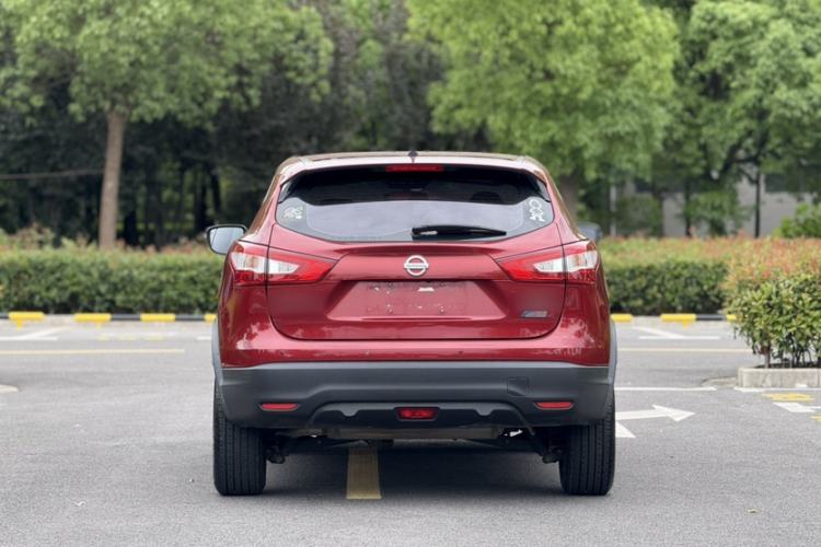 Used Nissan Qashqai 2016 2.0L CVT Elite Edition Exterior 9