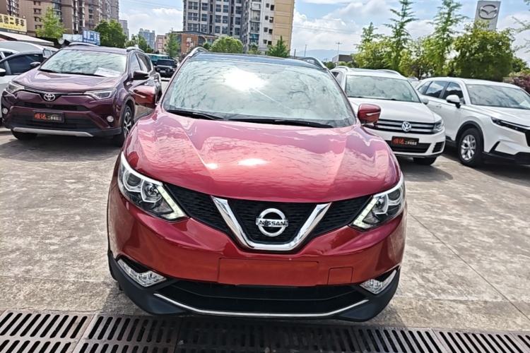 Used Nissan Qashqai 2016 2.0L CVT Luxury Edition Front