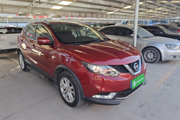 Used Nissan Qashqai 2016 2.0L CVT Elite Edition Front Right 45 Deg