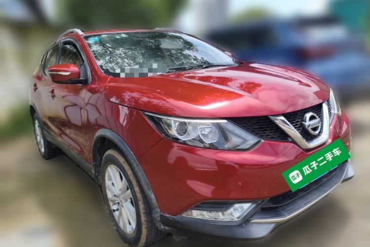 Used Nissan Qashqai 2016 2.0L CVT Elite Edition Front Right 45 Deg
