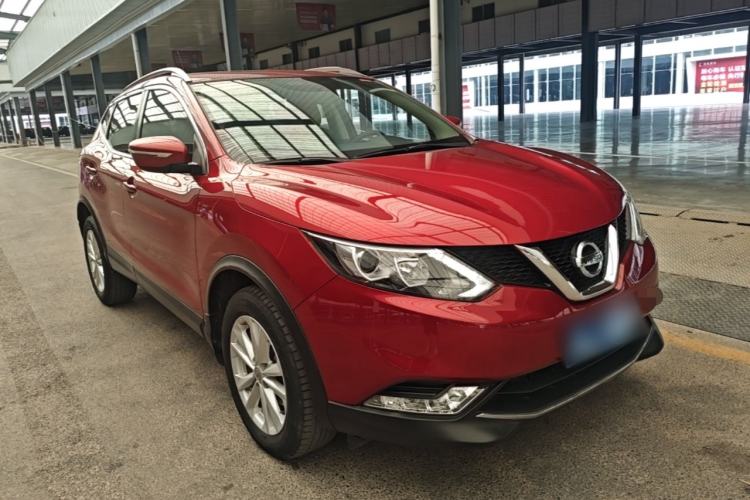 Used Nissan Qashqai 2016 2.0L CVT Elite Edition Front Right 45 Deg