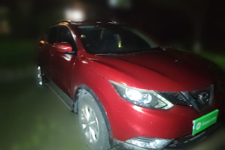 Used Nissan Qashqai 2016 2.0L CVT Elite Edition Front Right 45 Deg