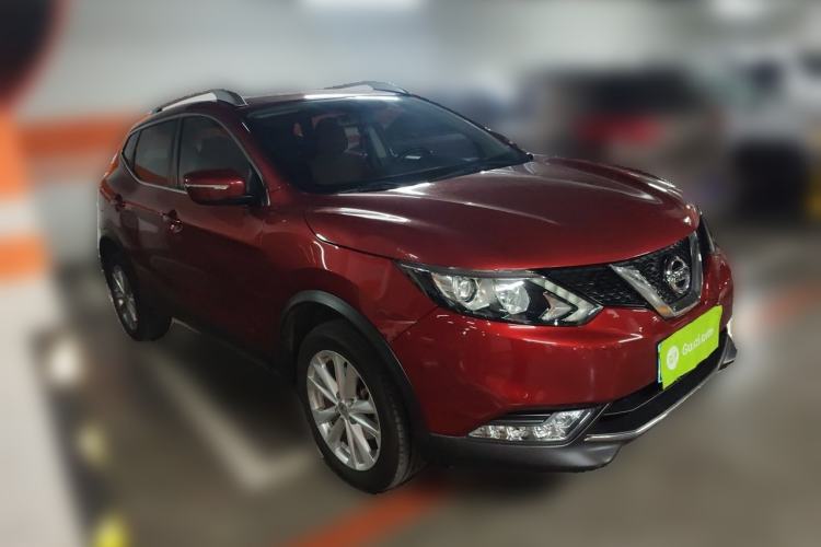 Used Nissan Qashqai 2016 2.0L CVT Elite Edition Front Right 45 Deg
