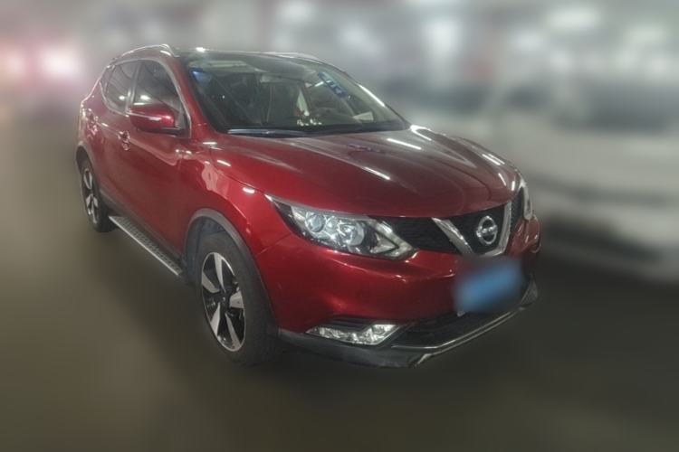 Used Nissan Qashqai 2016 2.0L CVT Luxury Edition Front Right 45 Deg