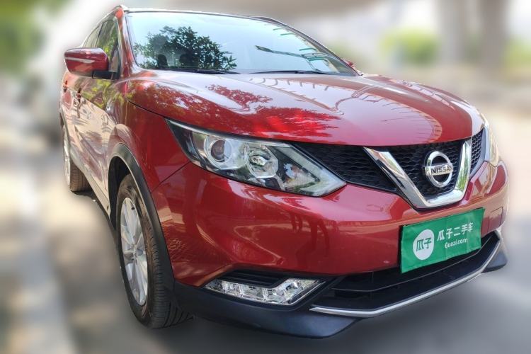 Used Nissan Qashqai 2016 2.0L CVT Elite Edition Front Right 45 Deg