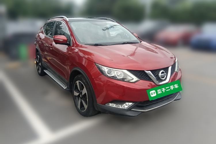 Used Nissan Qashqai 2016 2.0L CVT Luxury Edition Front Right 45 Deg
