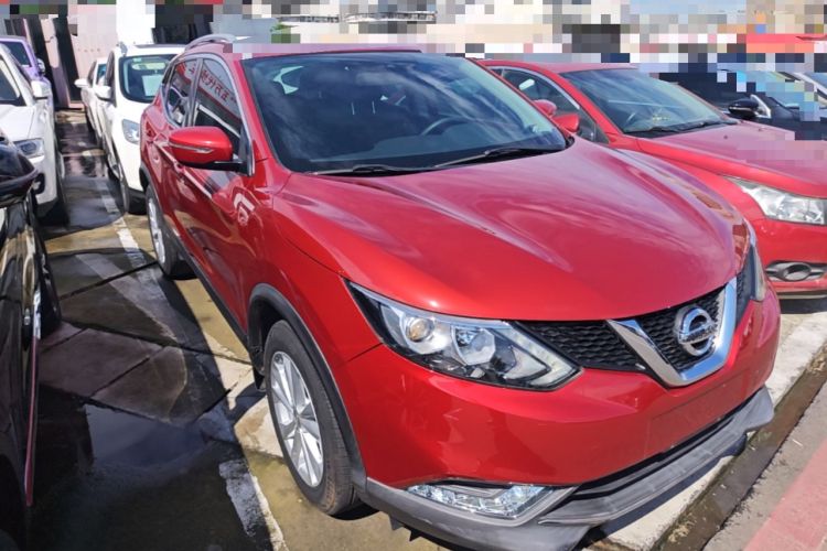 Used Nissan Qashqai 2016 2.0L CVT Elite Edition Front Right 45 Deg