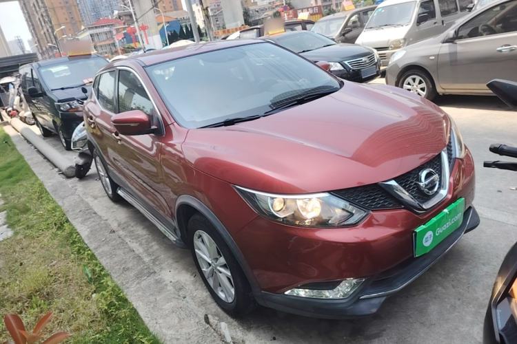 Used Nissan Qashqai 2016 2.0L CVT Elite Edition Front Right 45 Deg