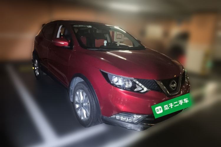 Used Nissan Qashqai 2016 2.0L CVT Elite Edition Front Right 45 Deg