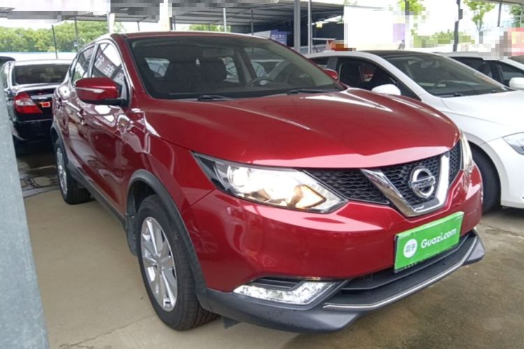 Used Nissan Qashqai 2016 2.0L CVT Elite Edition Front Right 45 Deg