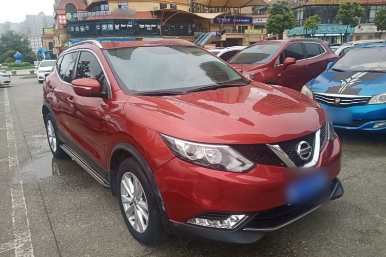 Used Nissan Qashqai 2016 2.0L CVT Elite Edition Front Right 45 Deg