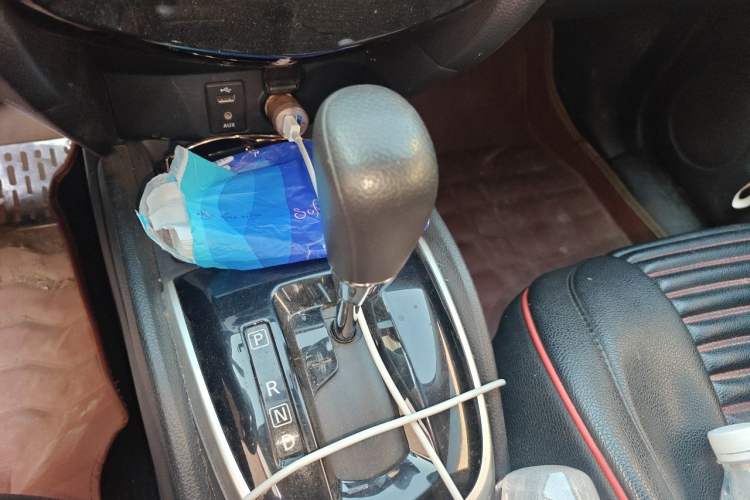 Used Nissan Qashqai 2016 2.0L CVT Elite Edition Gear Lever