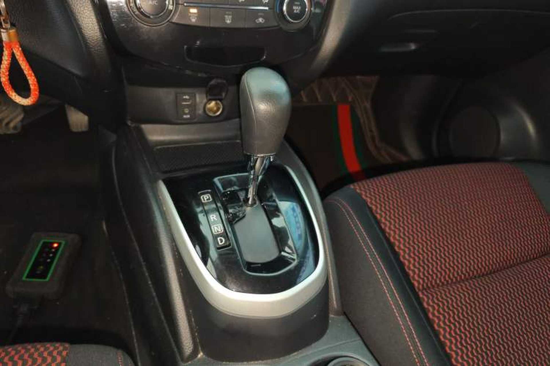 Used Nissan Qashqai 2016 2.0L CVT Elite Edition Gear Lever