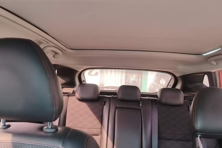 Used Nissan Qashqai 2016 2.0L CVT Luxury Edition Headliner