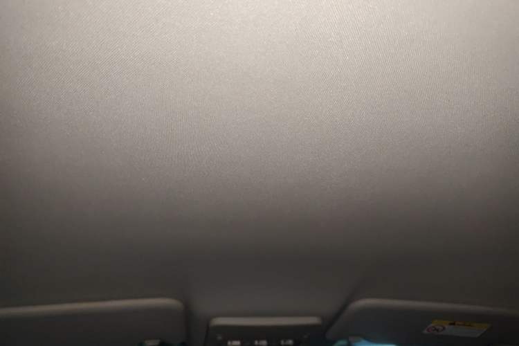 Used Nissan Qashqai 2016 2.0L CVT Elite Edition Headliner