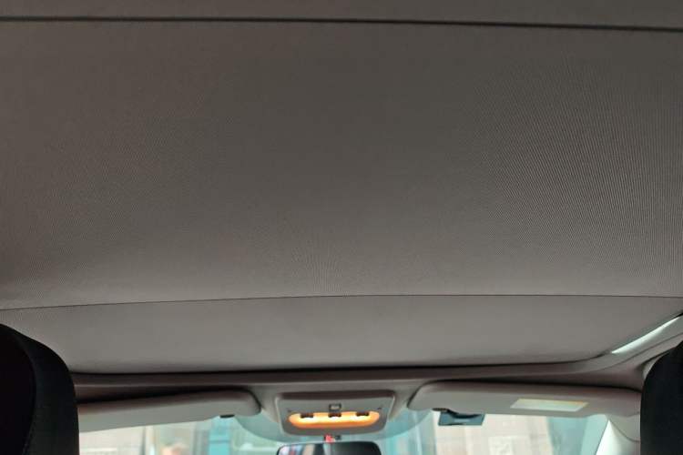 Used Nissan Qashqai 2016 2.0L CVT Luxury Edition Headliner