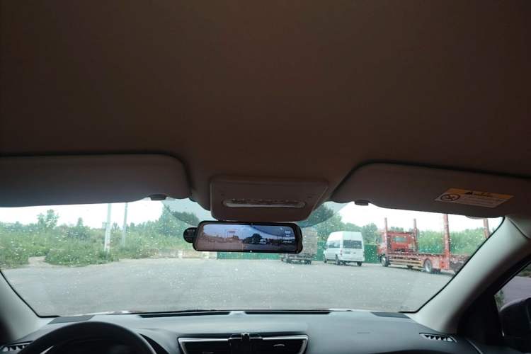 Used Nissan Qashqai 2016 2.0L CVT Elite Edition Headliner