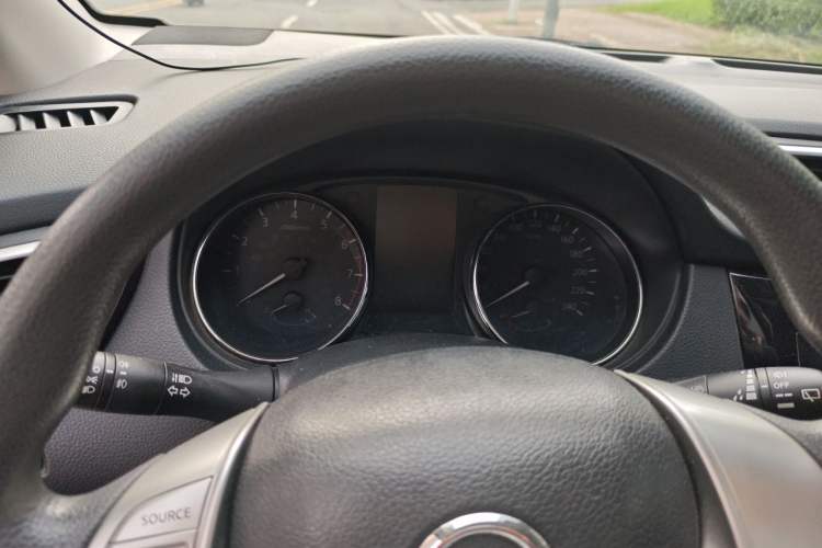 Used Nissan Qashqai 2016 2.0L CVT Elite Edition Instrument Cluster