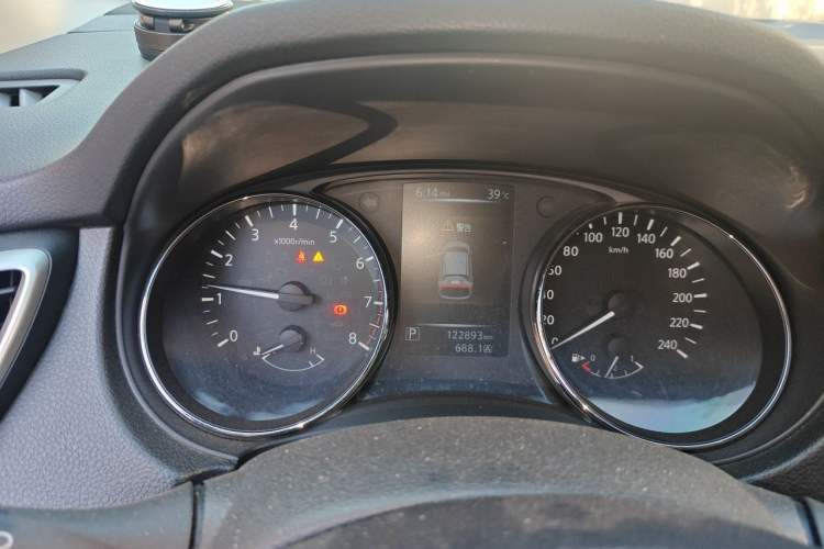 Used Nissan Qashqai 2016 2.0L CVT Elite Edition Instrument Cluster
