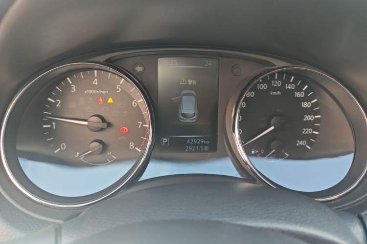 Used Nissan Qashqai 2016 2.0L CVT Elite Edition Instrument Cluster