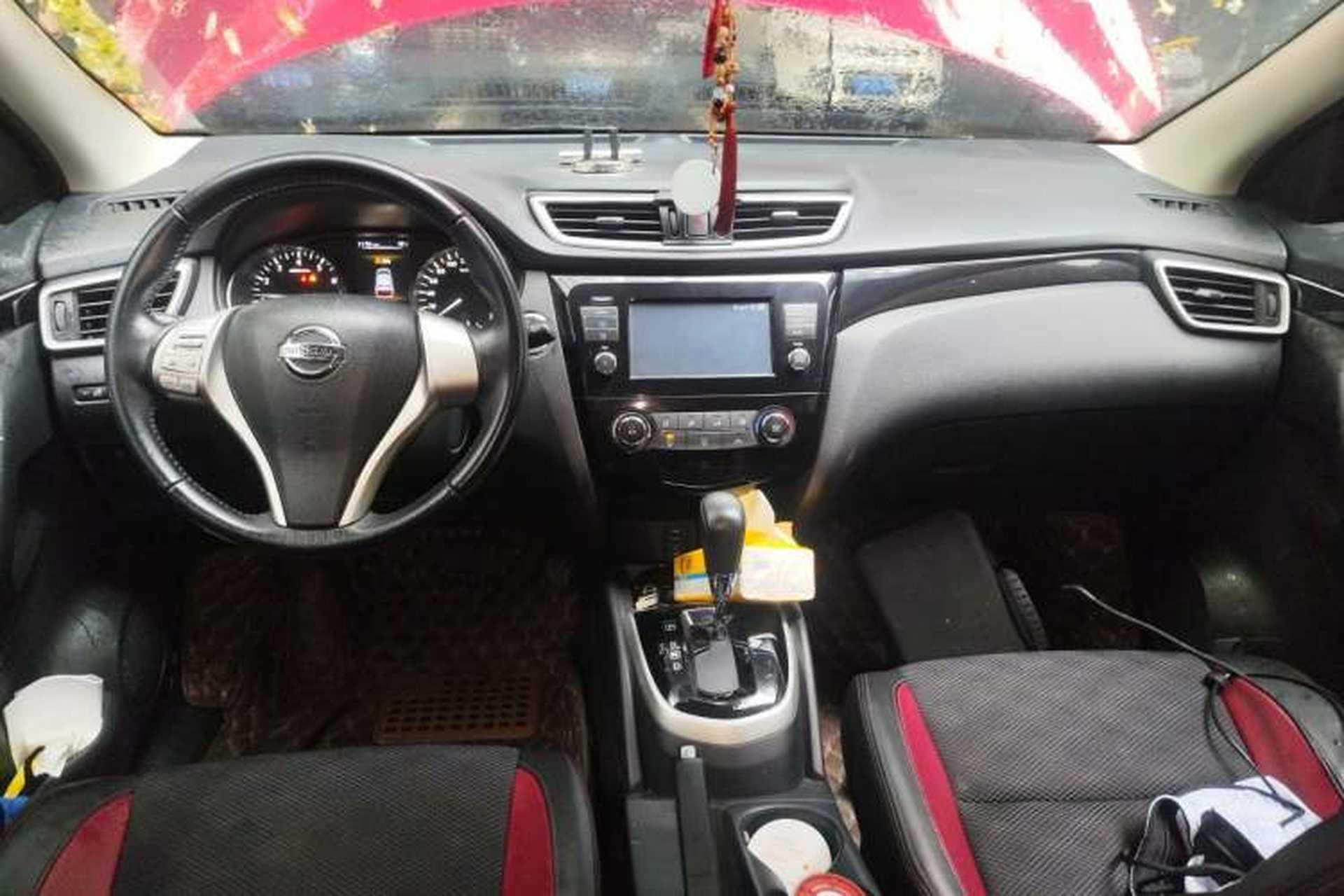 Used Nissan Qashqai 2016 2.0L CVT Luxury Edition Interior 2