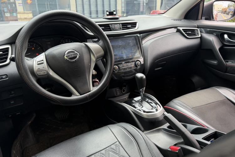 Used Nissan Qashqai 2016 2.0L CVT Elite Edition Interior 2