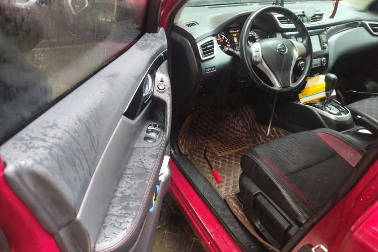 Used Nissan Qashqai 2016 2.0L CVT Luxury Edition Interior 3