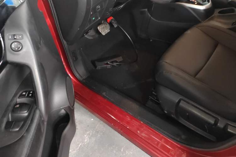 Used Nissan Qashqai 2016 2.0L CVT Elite Edition Interior 3