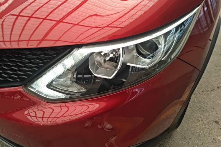 Used Nissan Qashqai 2016 2.0L CVT Elite Edition Left Front Headlight