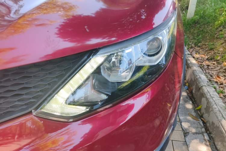 Used Nissan Qashqai 2016 2.0L CVT Elite Edition Left Front Headlight