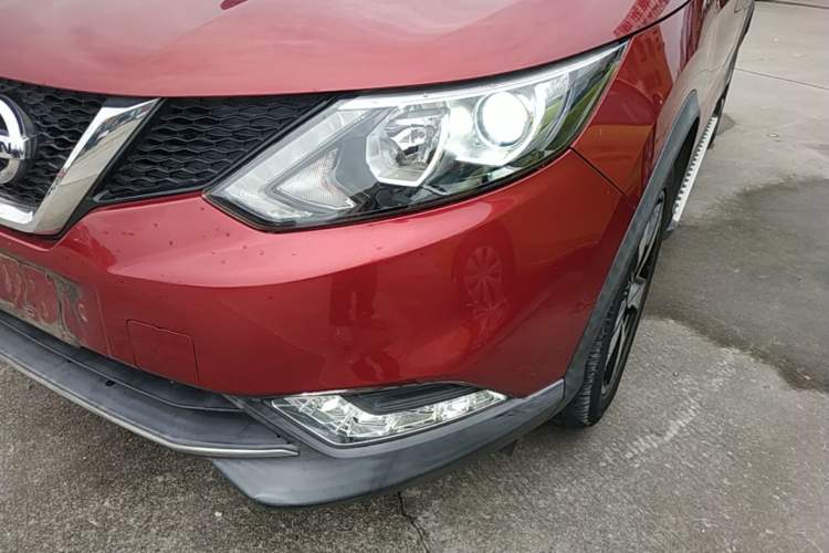 Used Nissan Qashqai 2016 2.0L CVT Leading Edition Left Front Headlight