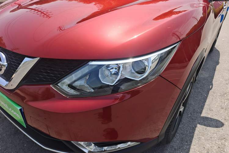 Used Nissan Qashqai 2016 2.0L CVT Deluxe Edition Left Front Headlight