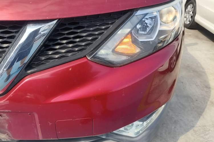 Used Nissan Qashqai 2016 2.0L CVT Luxury Edition Left Front Headlight